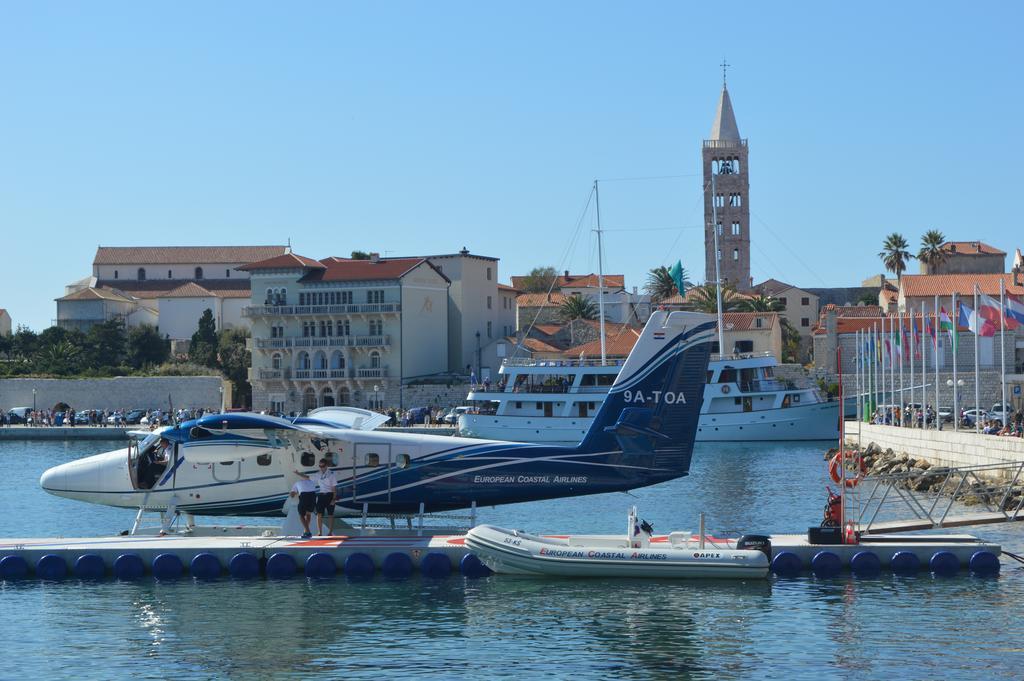 Hotel Istra Rab Town Exterior foto