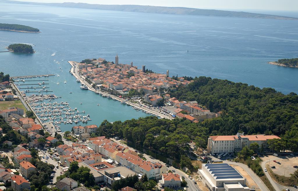 Hotel Istra Rab Town Exterior foto